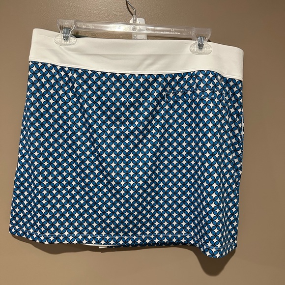 Women’s Callaway skort. Truesculpt. Blue. Size sm,m, l, xl - Picture 6 of 7